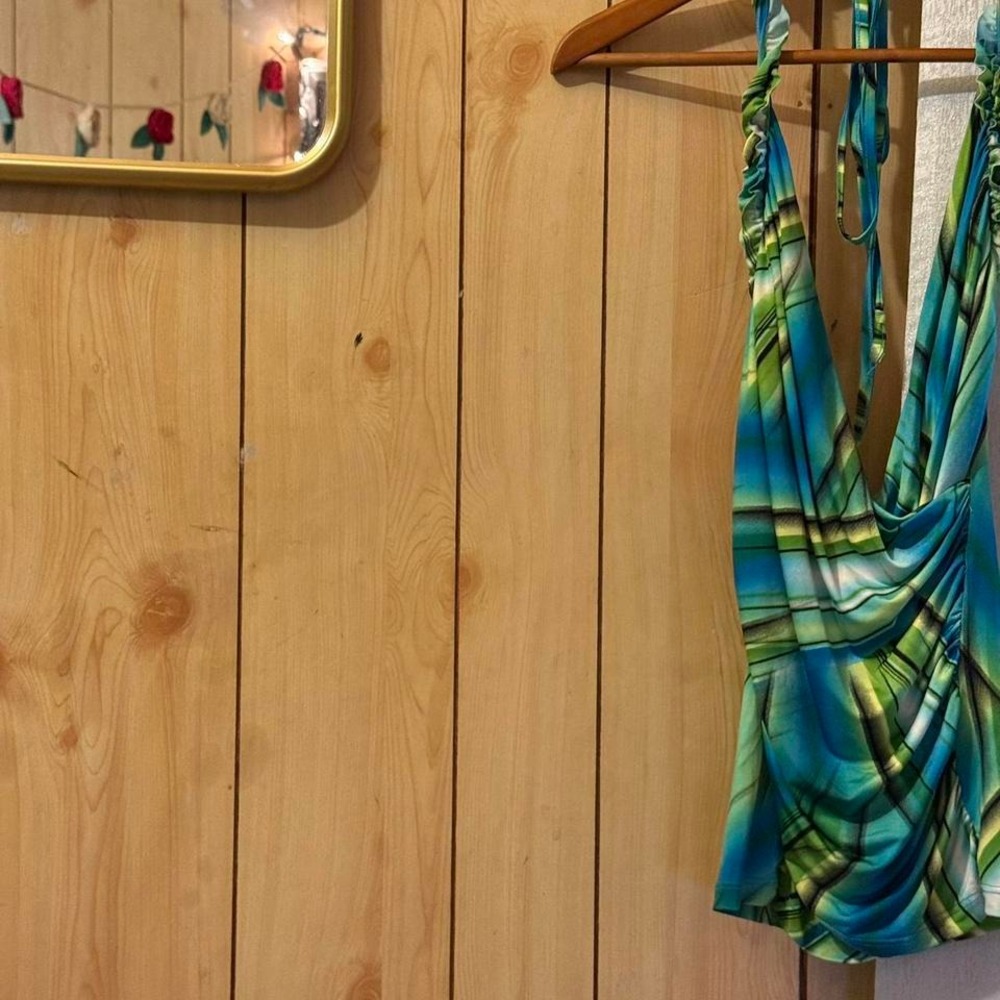 3 FOR $15‎ DEAL / Groovy Y2k Halter Top No Size 1990s Stretch Soft - PVBUNDLE
